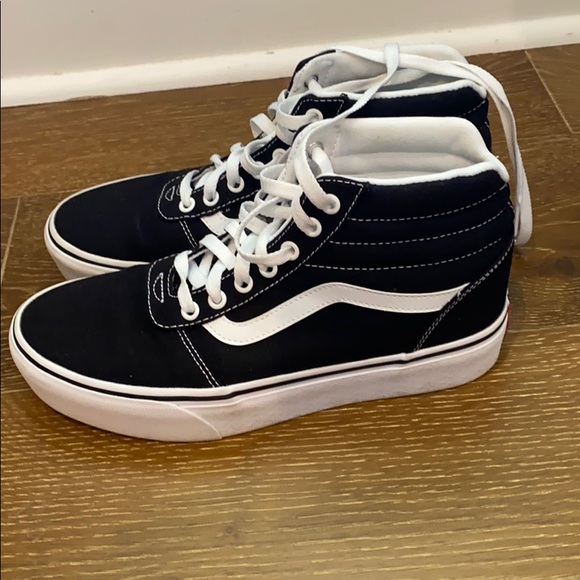 Vans high top black and white shoes - Picture 2 of 5